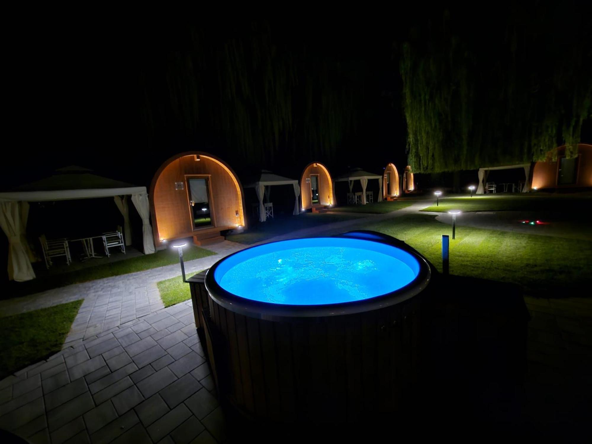 Vicolungo Glamour Lodge & Spa - Free Spa Hot Tub E Sauna Exterior foto