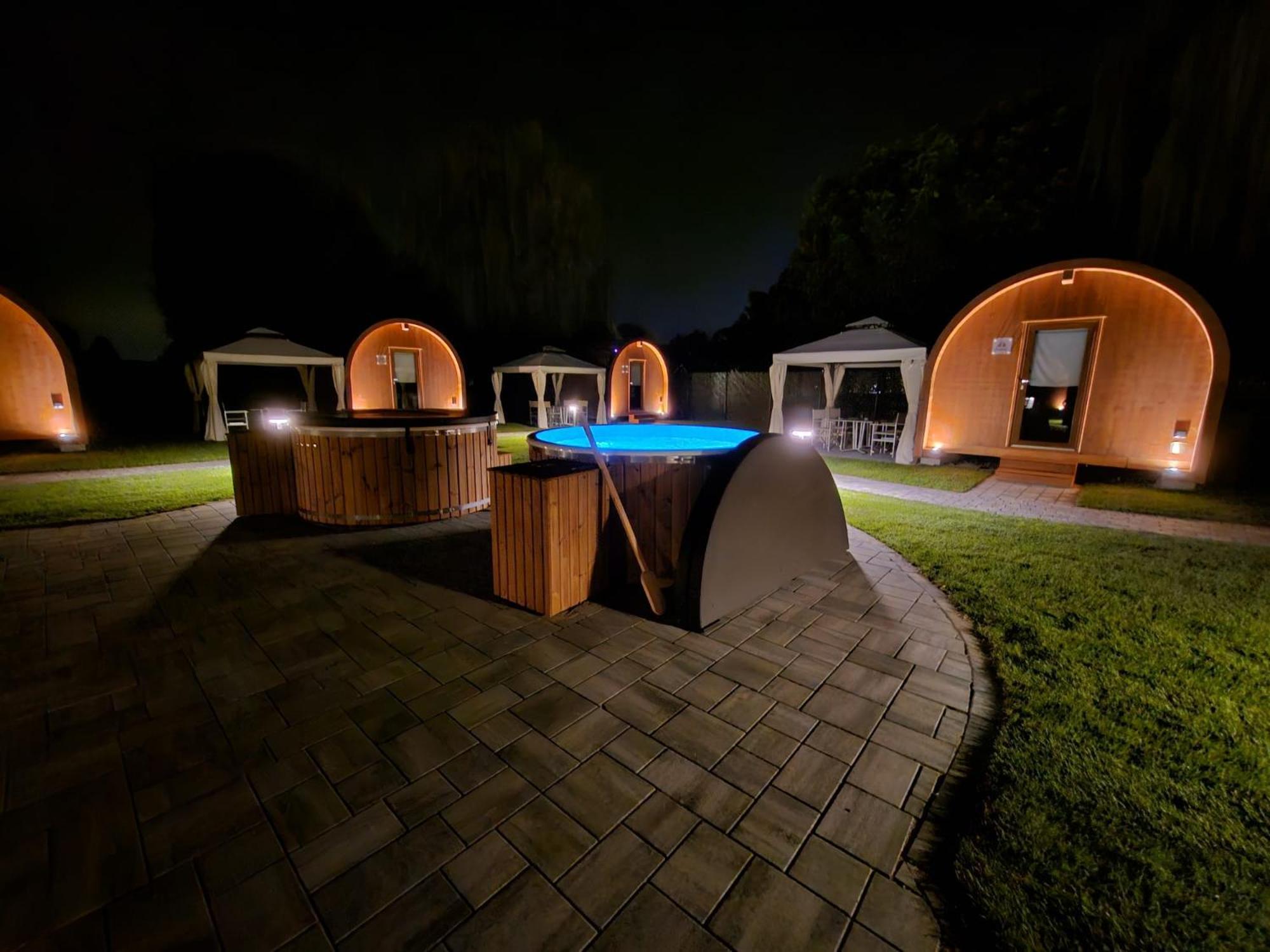 Vicolungo Glamour Lodge & Spa - Free Spa Hot Tub E Sauna Exterior foto