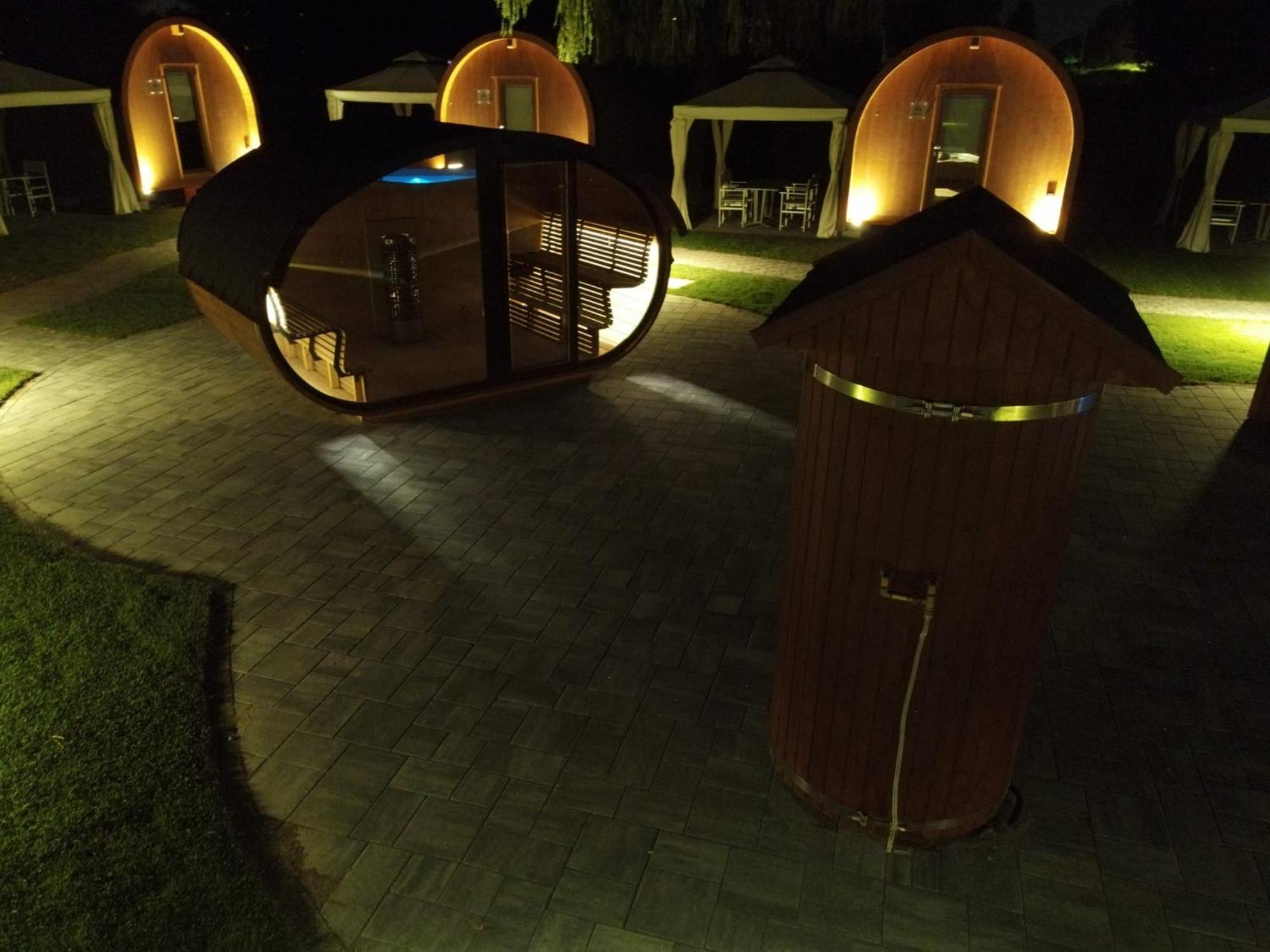 Vicolungo Glamour Lodge & Spa - Free Spa Hot Tub E Sauna Exterior foto