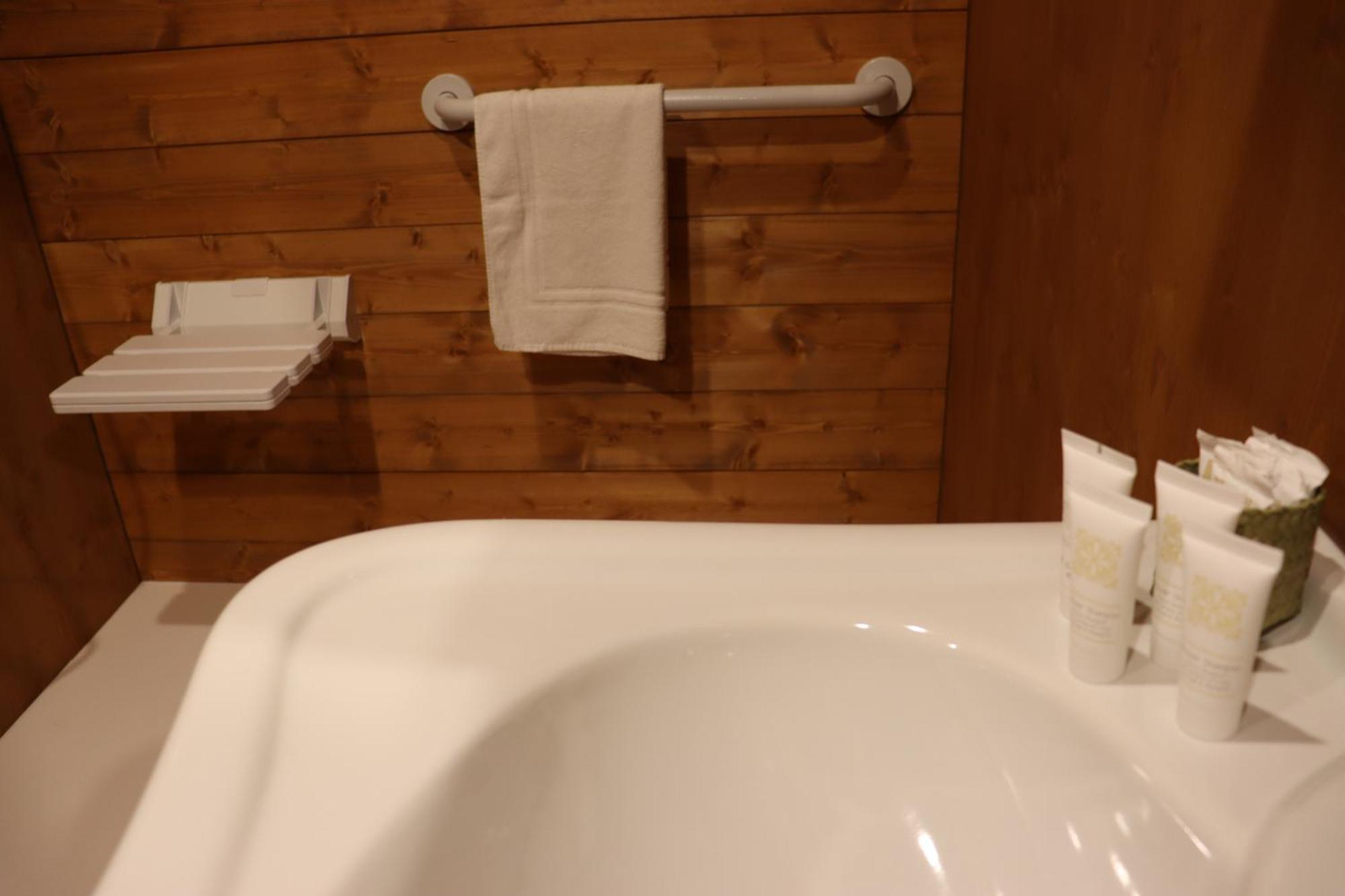 Vicolungo Glamour Lodge & Spa - Free Spa Hot Tub E Sauna Exterior foto