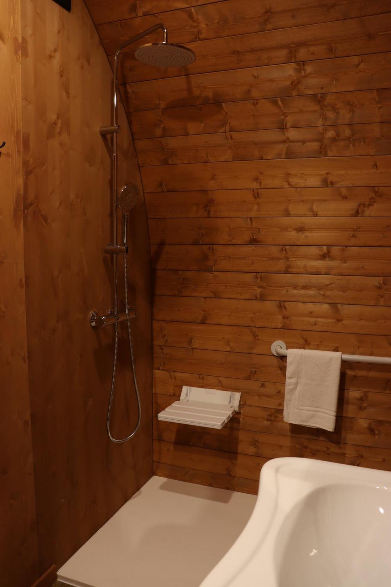 Vicolungo Glamour Lodge & Spa - Free Spa Hot Tub E Sauna Exterior foto
